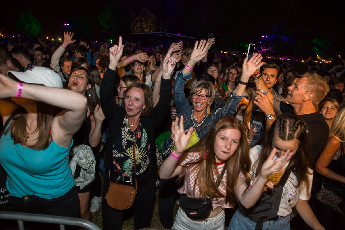 Sfeer zaterdag @ Linkerwoofer 2019, picture 100, photographed by Marc Verdonck - FrontView Magazine
