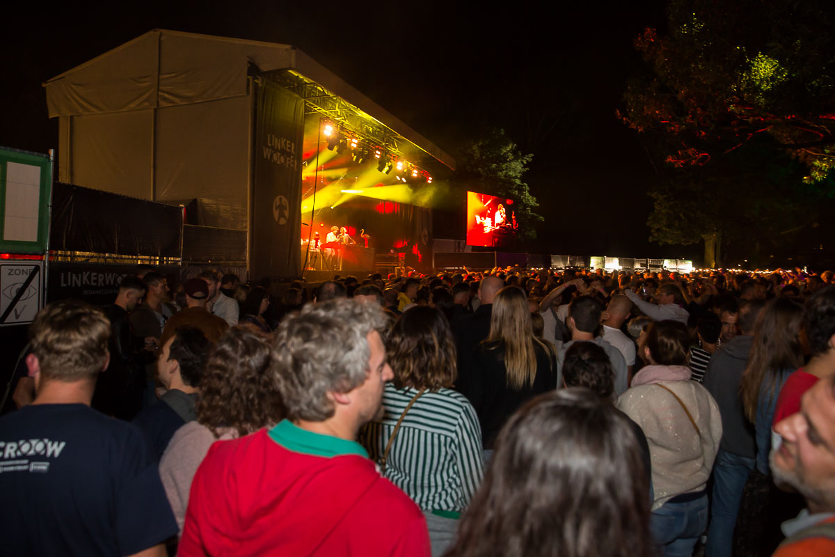 Sfeer zaterdag @ Linkerwoofer 2019, picture 104, photographed by Marc Verdonck - FrontView Magazine