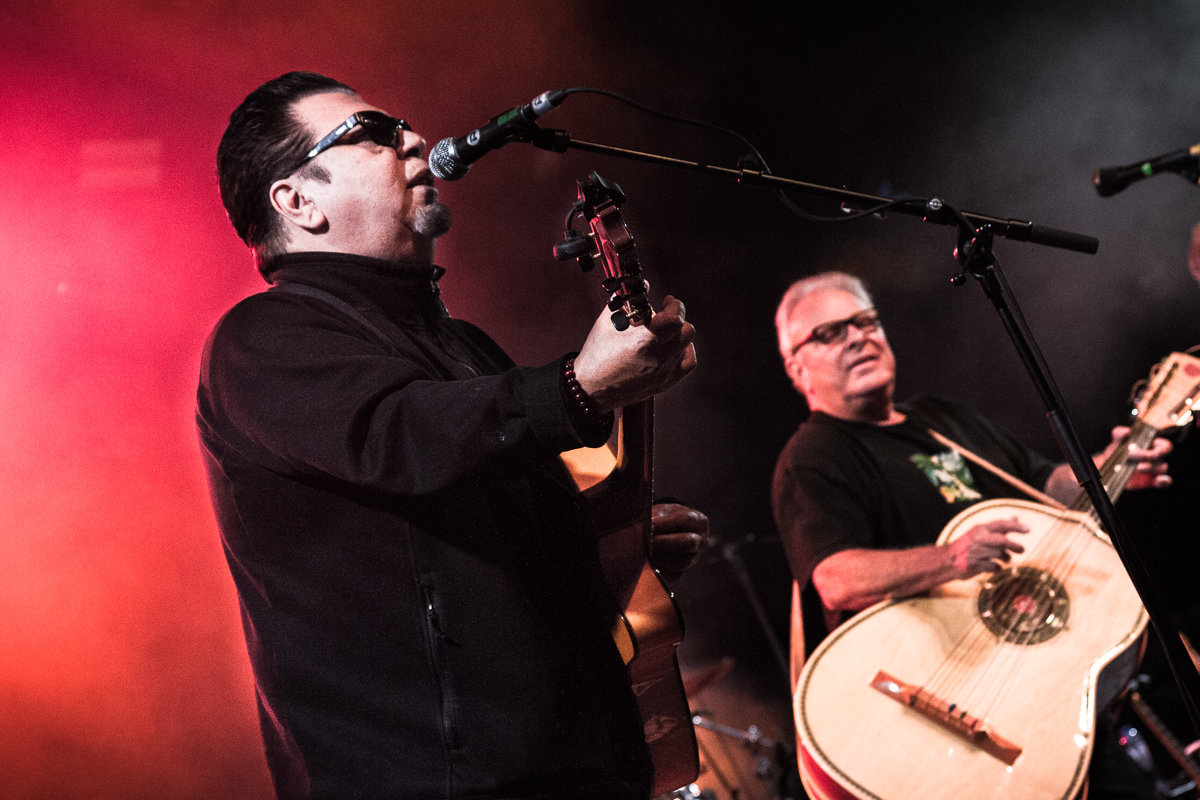 Los Lobos @ OLT Rivierenhof, picture 9, photographed by Tom Stessens - FrontView Magazine