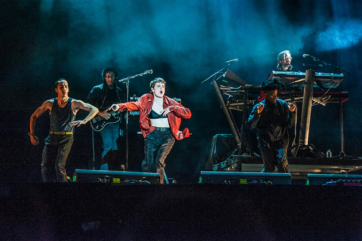 Christine and the Queens @ Lokerse Feesten, picture 15, photographed by Gert Daemen - FrontView Magazine