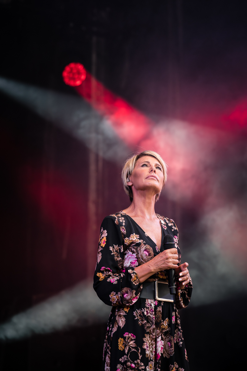Dana Winner @ Fonnefeesten, foto 9, foto's door Danny Wagemans - FrontView Magazine