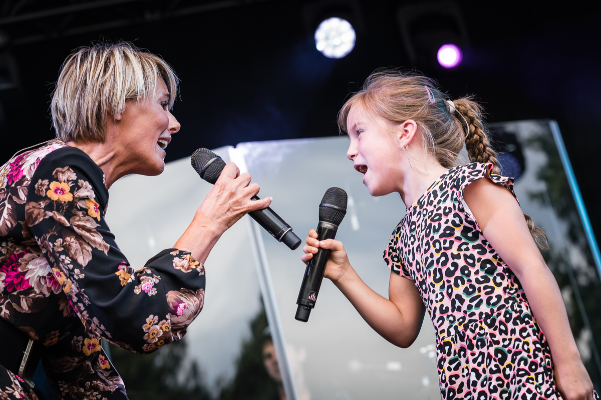 Dana Winner @ Fonnefeesten, foto 20, foto's door Danny Wagemans - FrontView Magazine