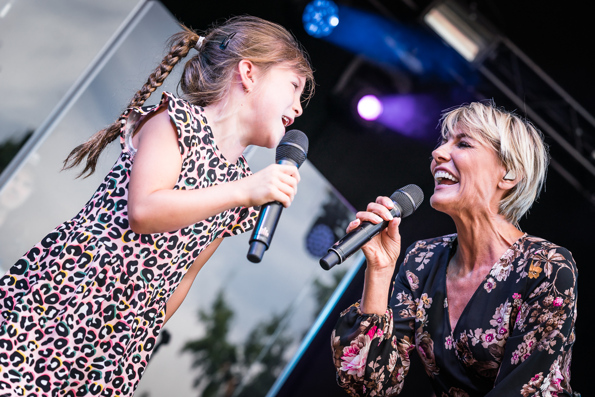 Dana Winner @ Fonnefeesten, foto 21, foto's door Danny Wagemans - FrontView Magazine