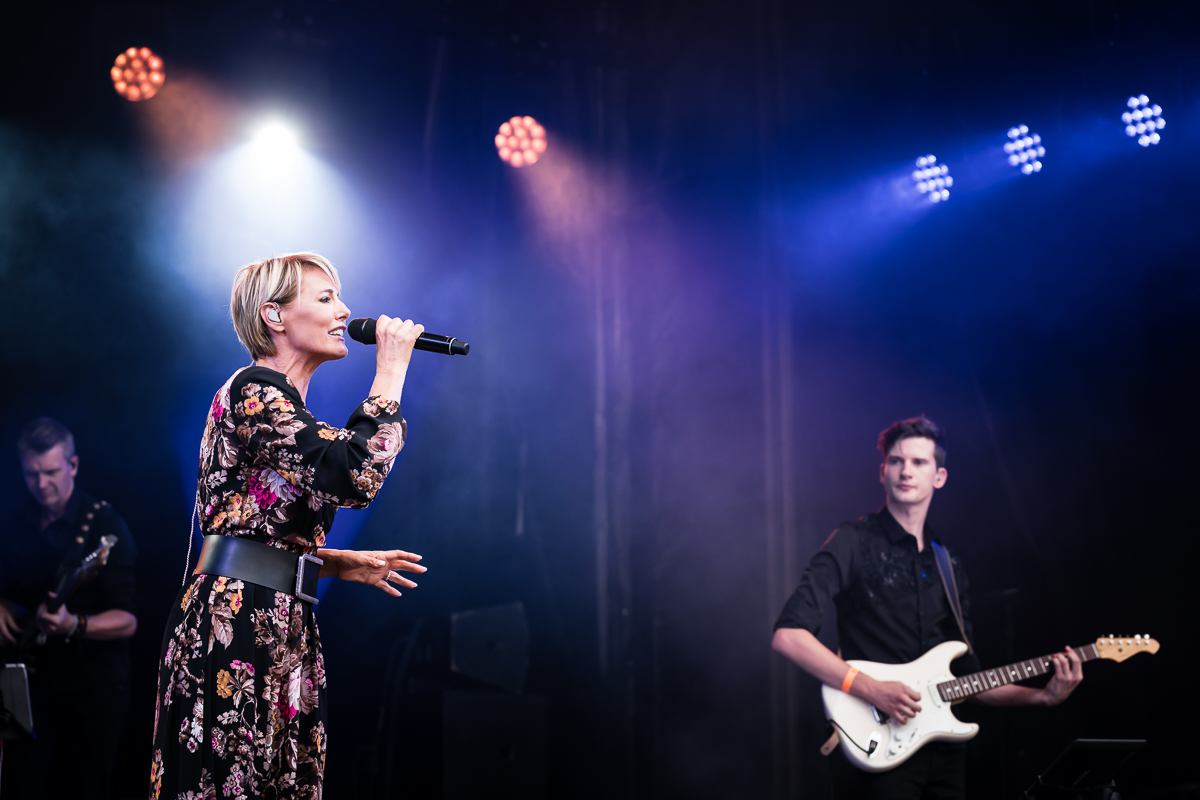 Dana Winner @ Fonnefeesten, foto 27, foto's door Danny Wagemans - FrontView Magazine