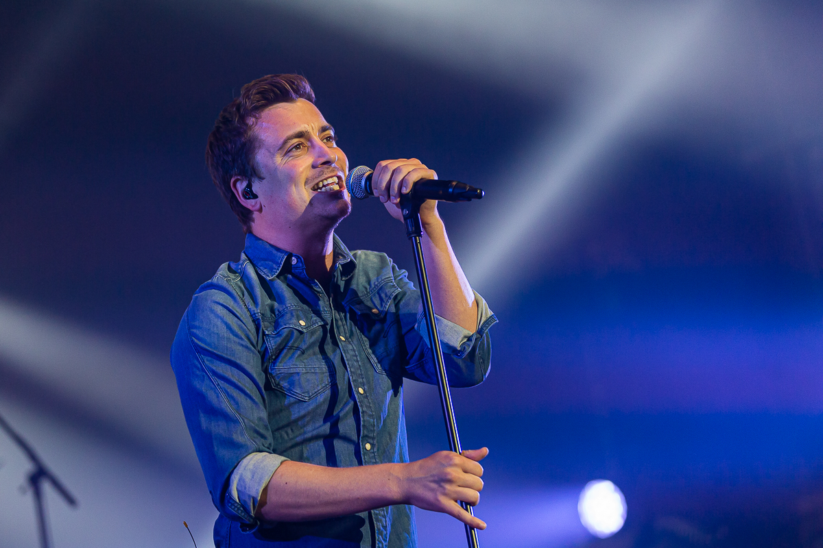 Niels Destadsbader @ Rijvers Festival 2019, picture 1, photographed by Chris Lippens - FrontView Magazine
