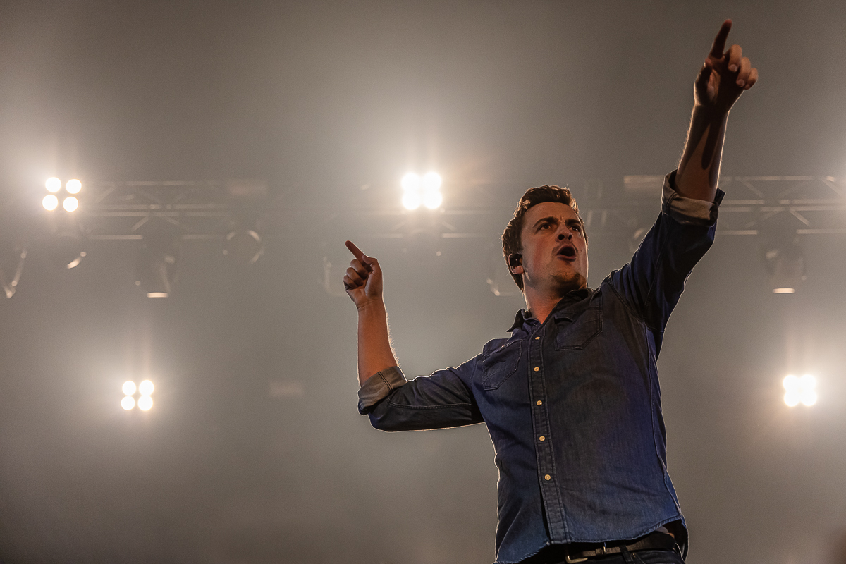 Niels Destadsbader @ Rijvers Festival 2019, picture 3, photographed by Chris Lippens - FrontView Magazine