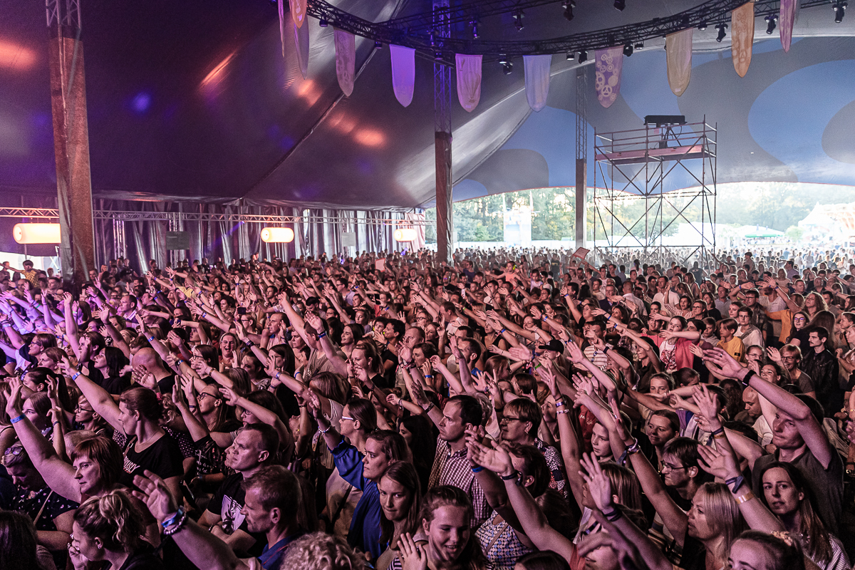 Regi @ Rijvers Festival 2019, picture 5, photographed by Chris Lippens - FrontView Magazine