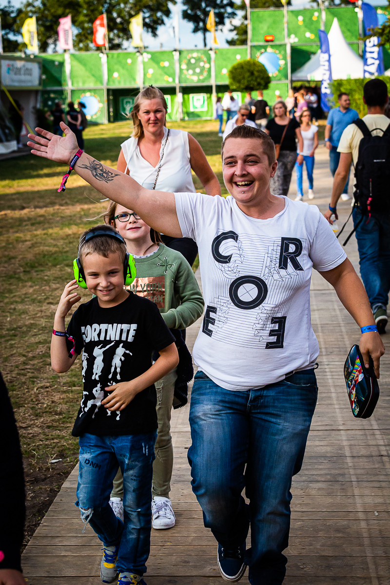 Sfeer vrijdag @ Rijvers Festival 2019, picture 15, photographed by Chris Lippens - FrontView Magazine