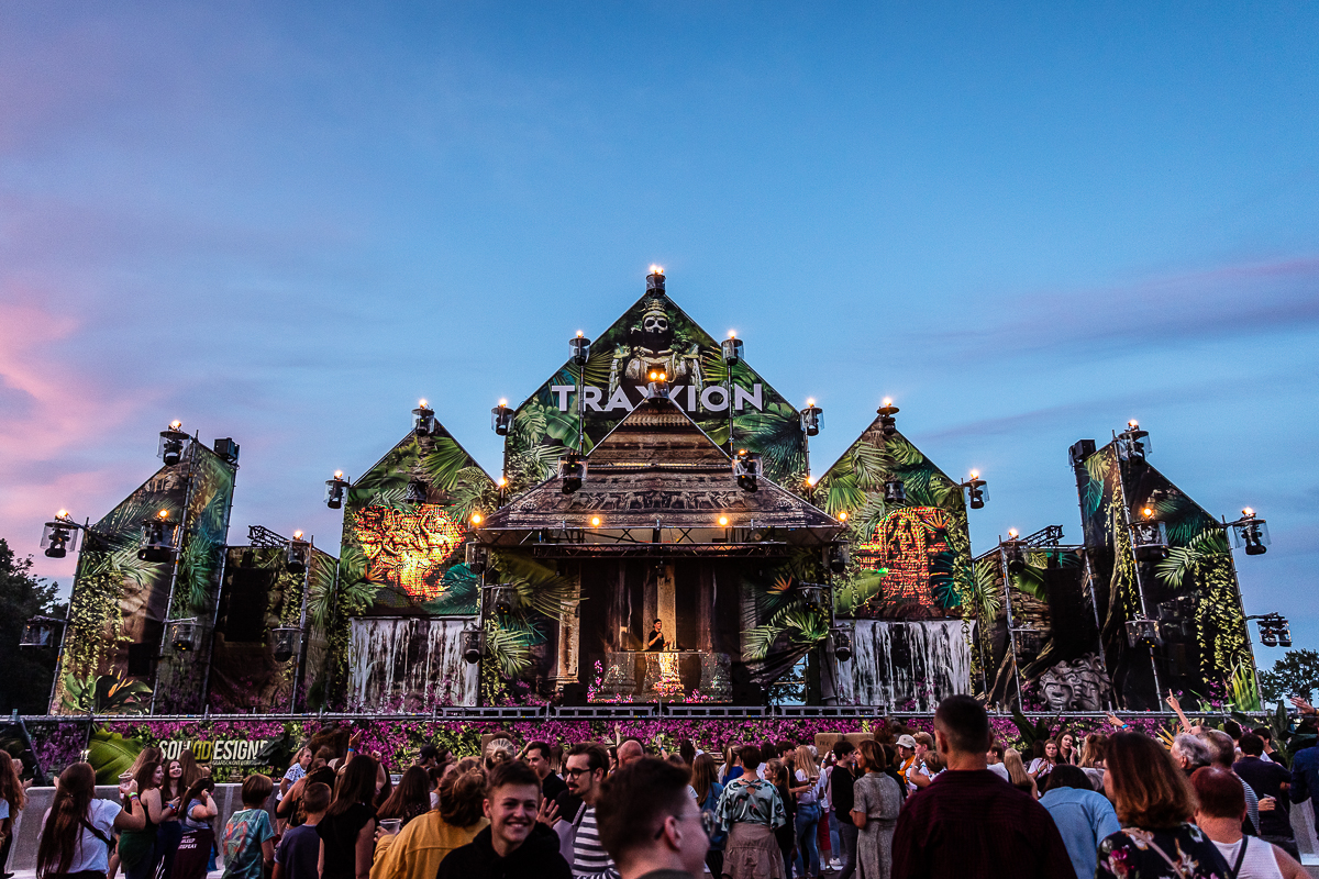 Sfeer vrijdag @ Rijvers Festival 2019, picture 48, photographed by Chris Lippens - FrontView Magazine