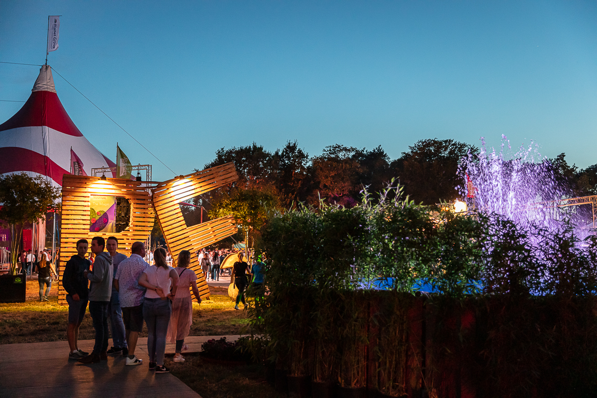 Sfeer vrijdag @ Rijvers Festival 2019, picture 50, photographed by Chris Lippens - FrontView Magazine