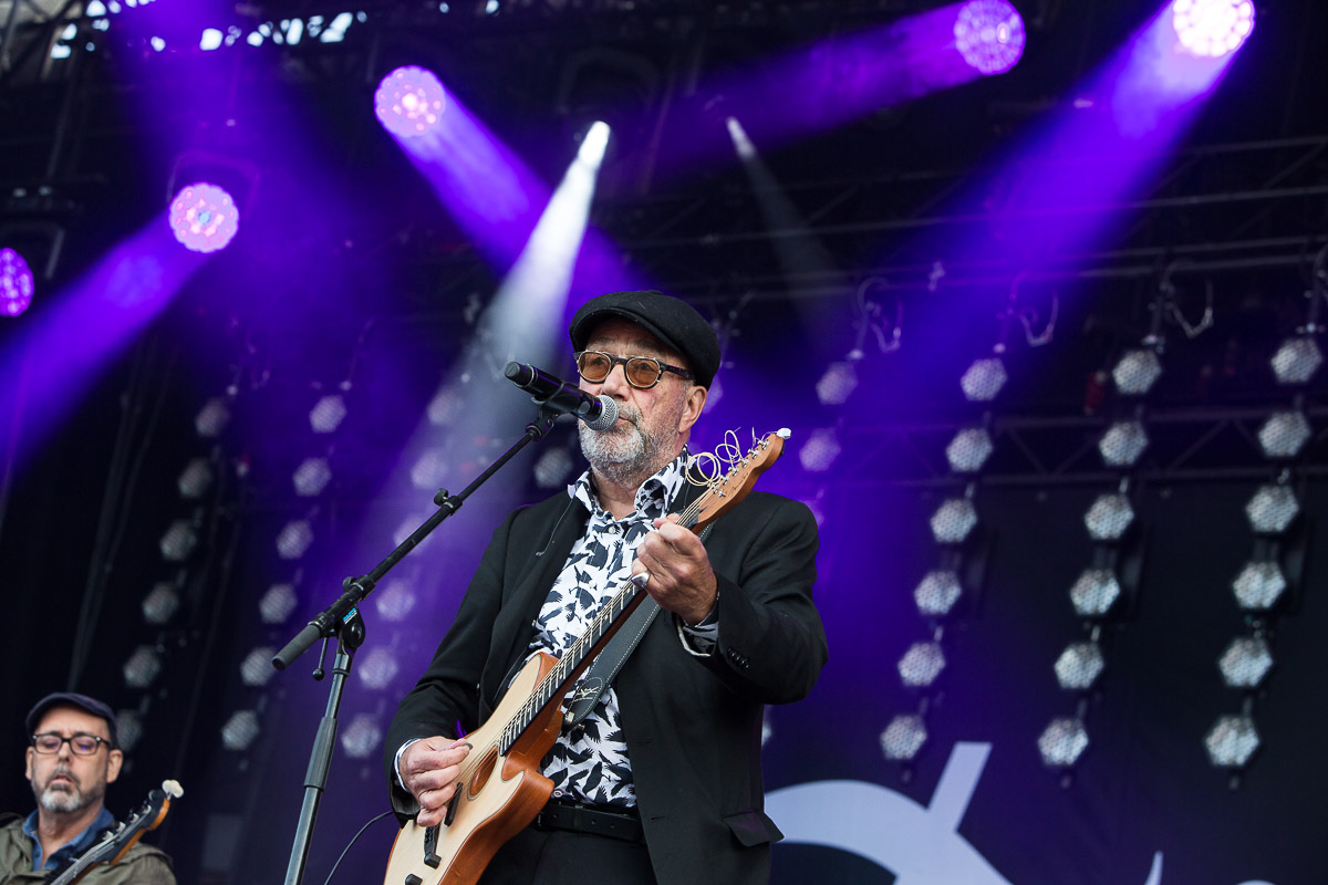 Fischer-Z @ Nostalgie Beach Festival 2019, foto 7, foto's door Marc Verdonck - FrontView Magazine
