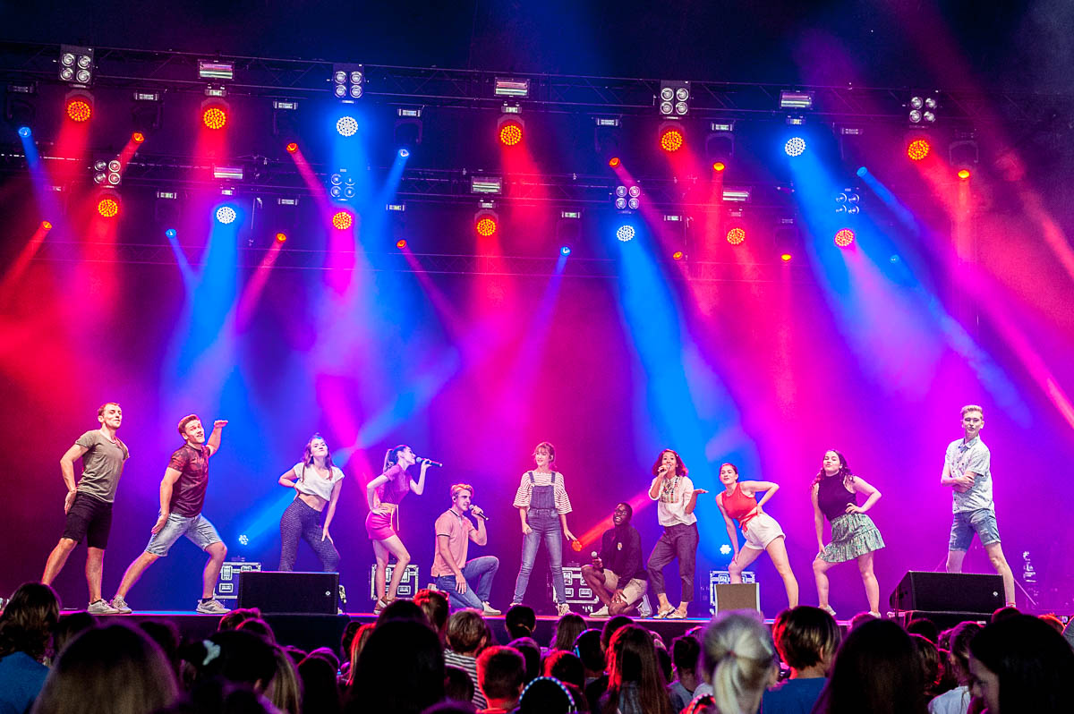 #LikeMe @ Rijvers Festival, picture 6, photographed by Gert Daemen - FrontView Magazine