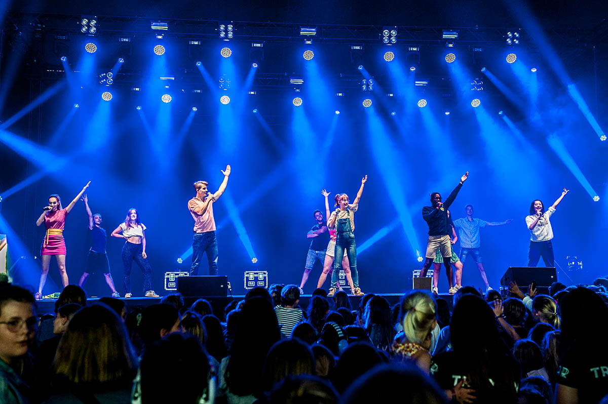 #LikeMe @ Rijvers Festival, picture 8, photographed by Gert Daemen - FrontView Magazine