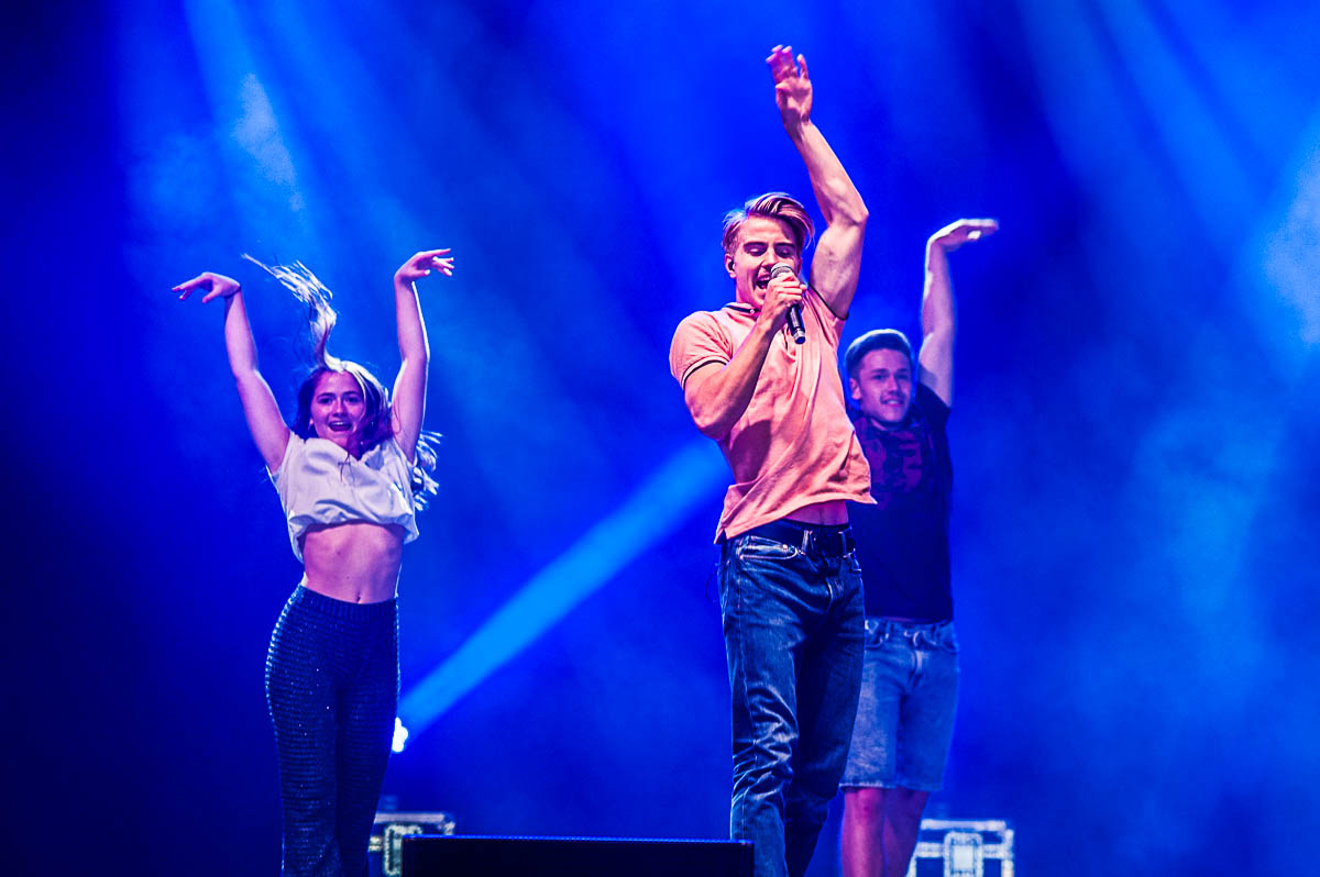 #LikeMe @ Rijvers Festival, picture 11, photographed by Gert Daemen - FrontView Magazine