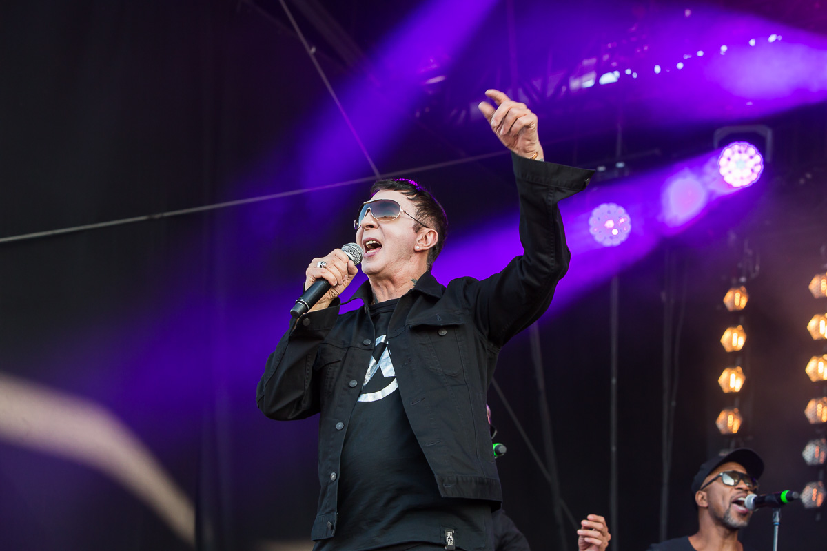 Marc Almond Nostalgie Beach Festival 2019, picture 7, photographed by Marc Verdonck - FrontView Magazine