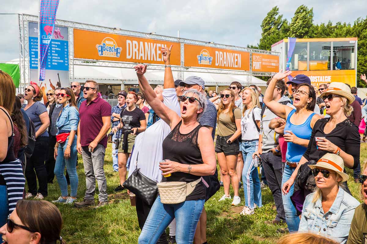 Sfeer @ Nostalgie Beach Festival 2019, foto 5, foto's door Marc Verdonck - FrontView Magazine