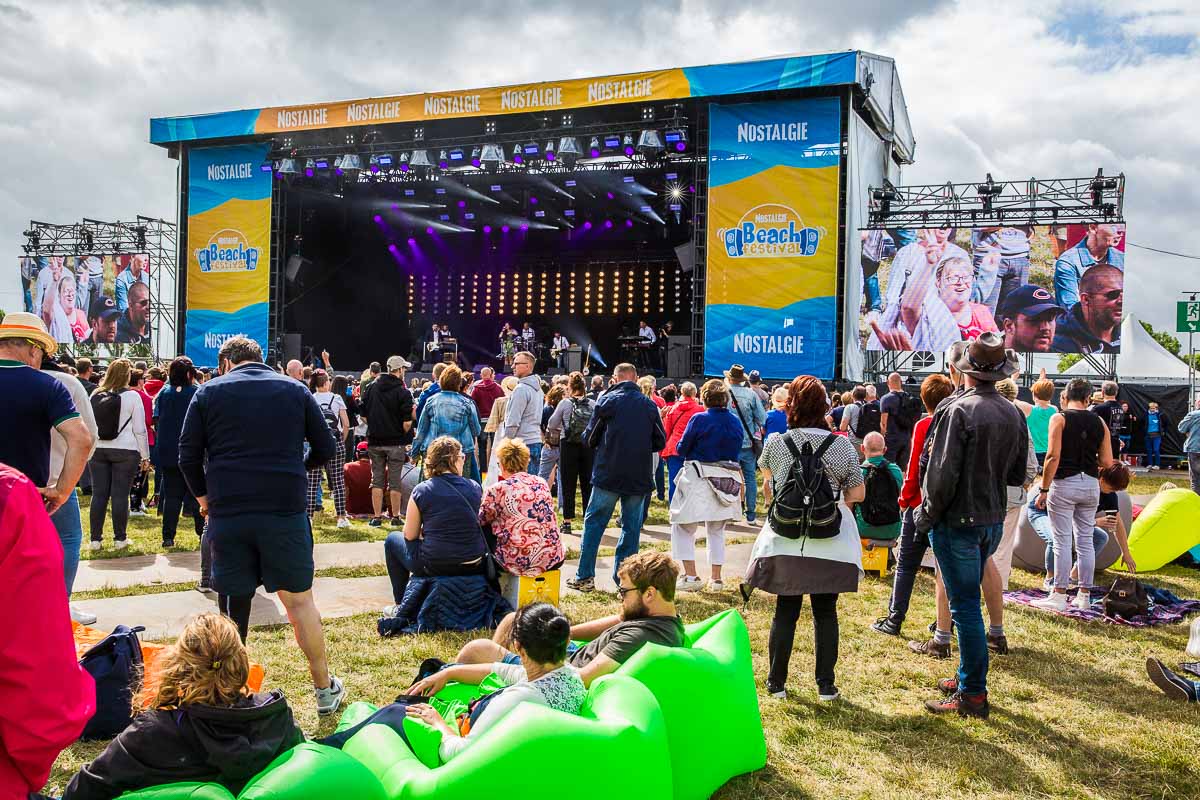 Sfeer @ Nostalgie Beach Festival 2019, foto 15, foto's door Marc Verdonck - FrontView Magazine