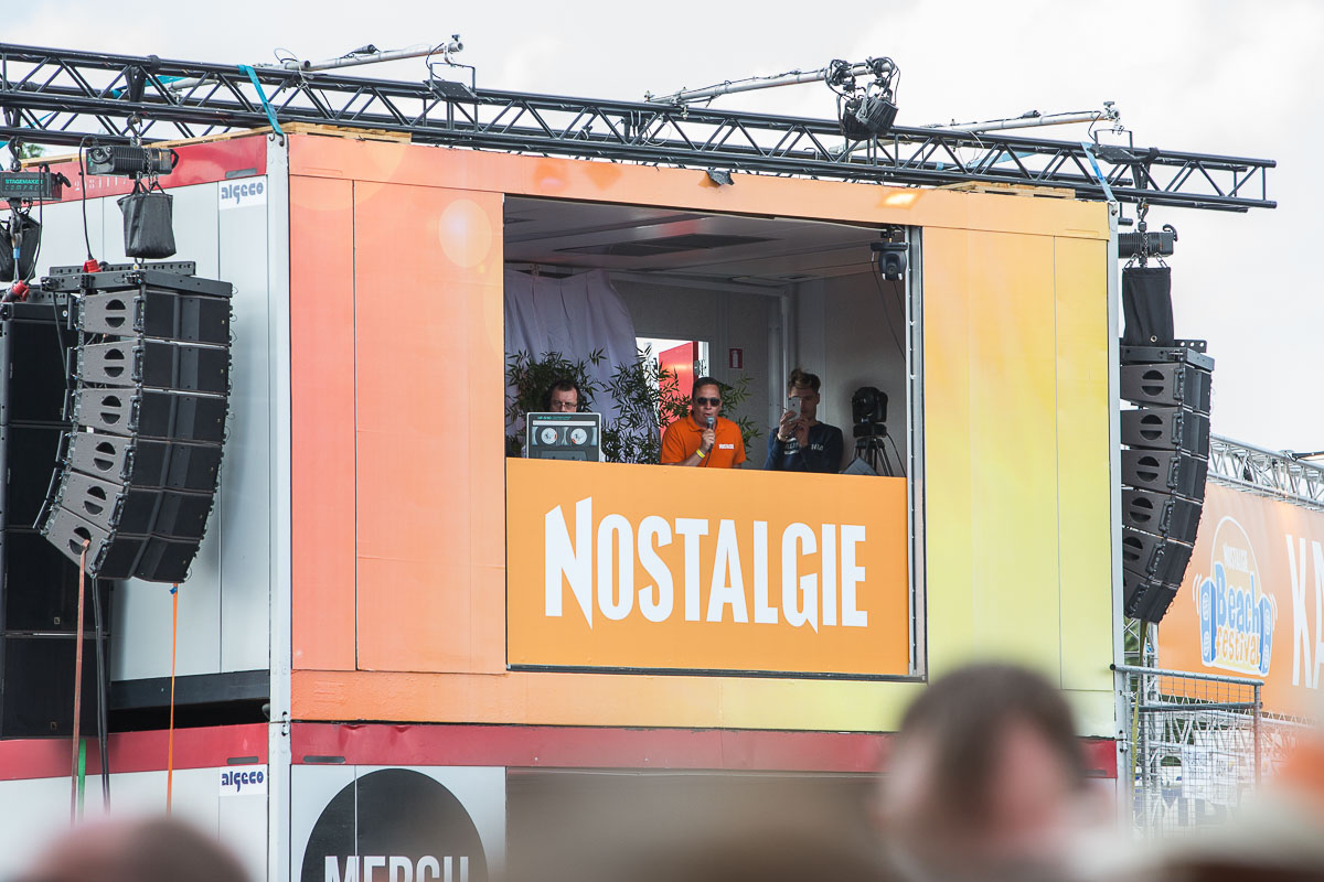 Sfeer @ Nostalgie Beach Festival 2019, foto 25, foto's door Marc Verdonck - FrontView Magazine