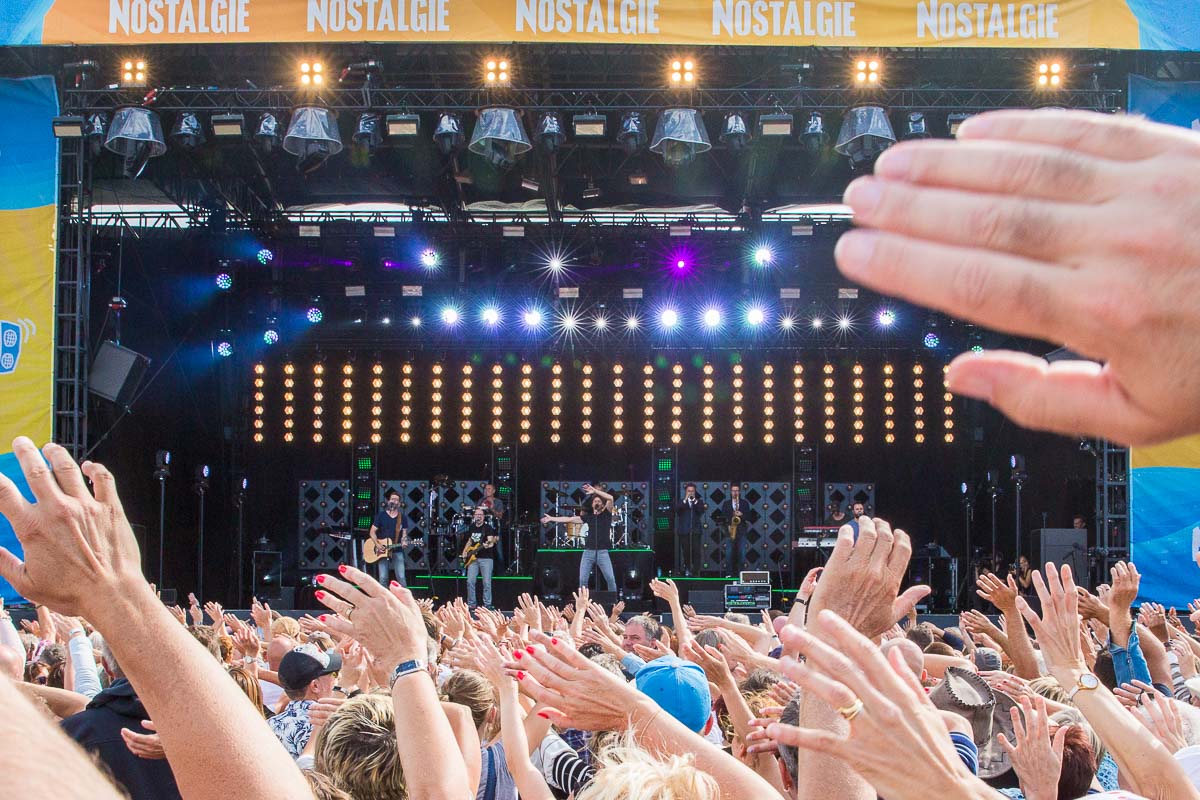 Sfeer @ Nostalgie Beach Festival 2019, foto 43, foto's door Marc Verdonck - FrontView Magazine