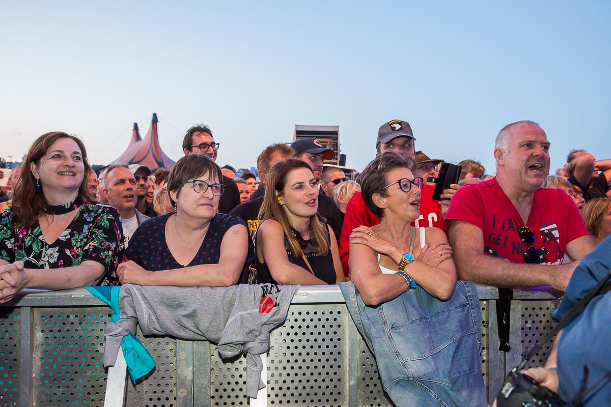 Status Quo @ Nostalgie Beach Festival 2019, picture 13, photographed by Marc Verdonck - FrontView Magazine