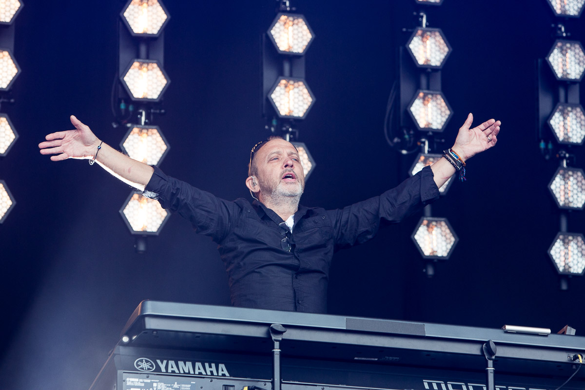 Wet Wet Wet @ Nostalgie Beach Festival 2019, picture 3, photographed by Marc Verdonck - FrontView Magazine