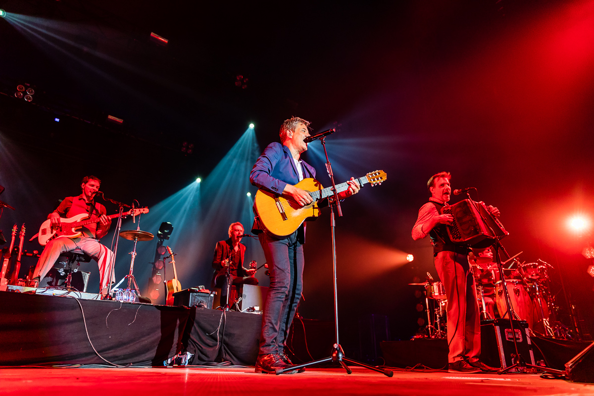 Bart Peeters @ Rijvers Festival 2019, picture 8, photographed by Dimitri Vanlommel - FrontView Magazine