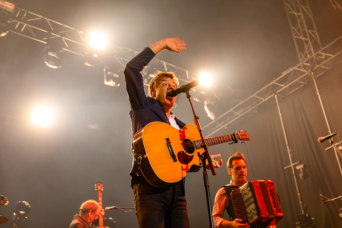 Bart Peeters @ Rijvers Festival 2019, picture 10, photographed by Dimitri Vanlommel - FrontView Magazine
