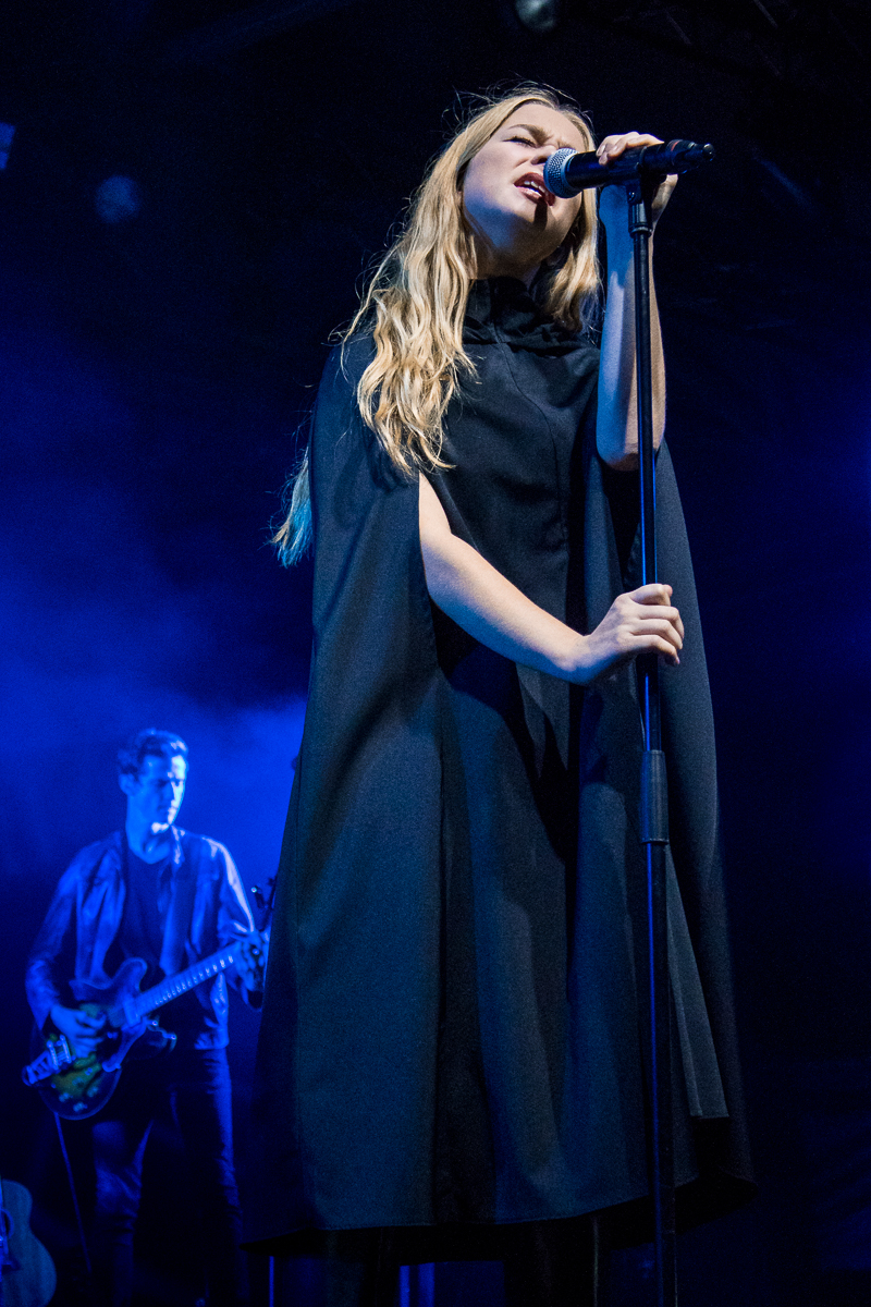Hooverphonic @ OLT Rivierenhof, picture 2, photographed by Erwin Evrard - FrontView Magazine