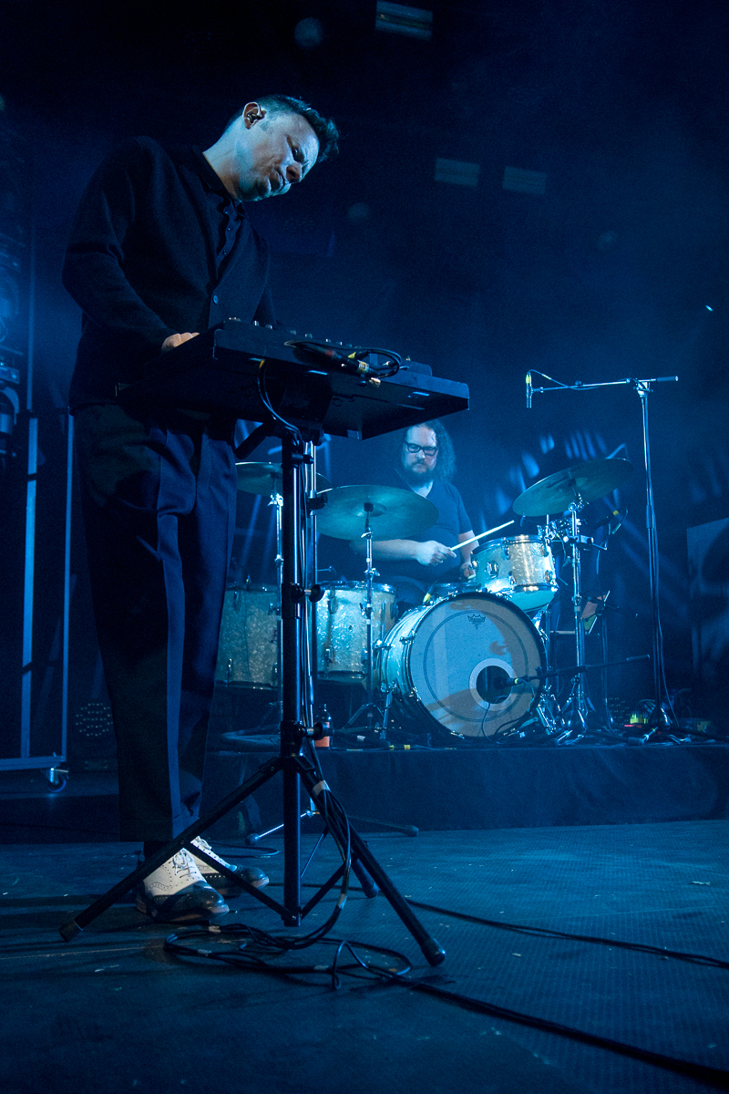 Hooverphonic @ OLT Rivierenhof, picture 5, photographed by Erwin Evrard - FrontView Magazine