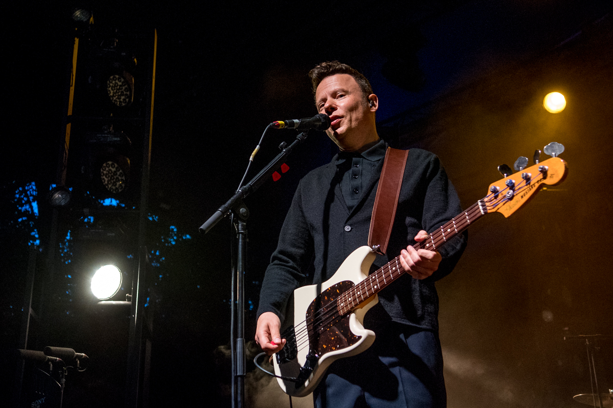 Hooverphonic @ OLT Rivierenhof, picture 7, photographed by Erwin Evrard - FrontView Magazine