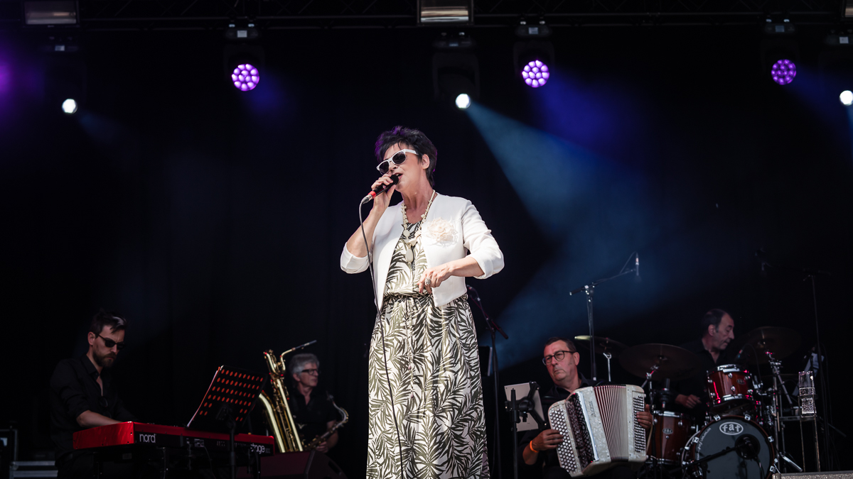 Jo Lemaire @ Fonnefeesten, foto 2, foto's door Danny Wagemans - FrontView Magazine