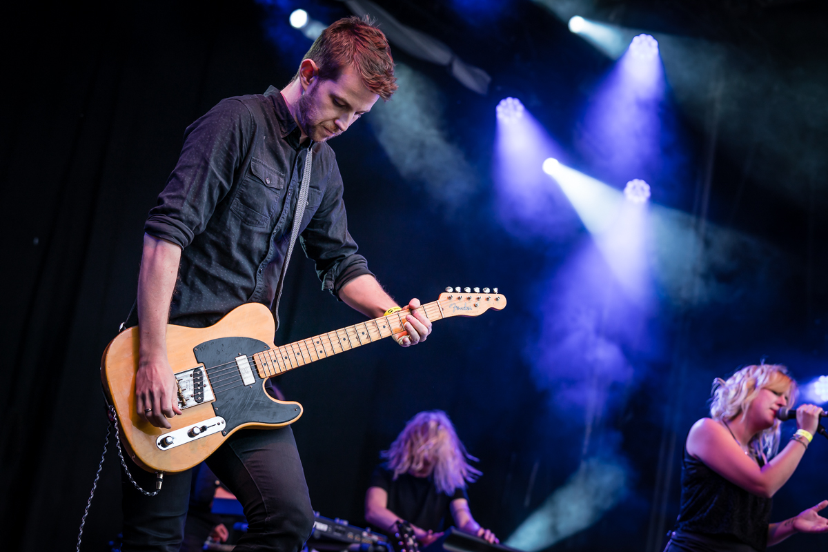 The Girl Who Cried Wolf @ Fonnefeesten, picture 2, photographed by Danny Wagemans - FrontView Magazine