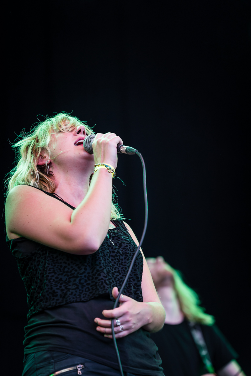 The Girl Who Cried Wolf @ Fonnefeesten, picture 10, photographed by Danny Wagemans - FrontView Magazine