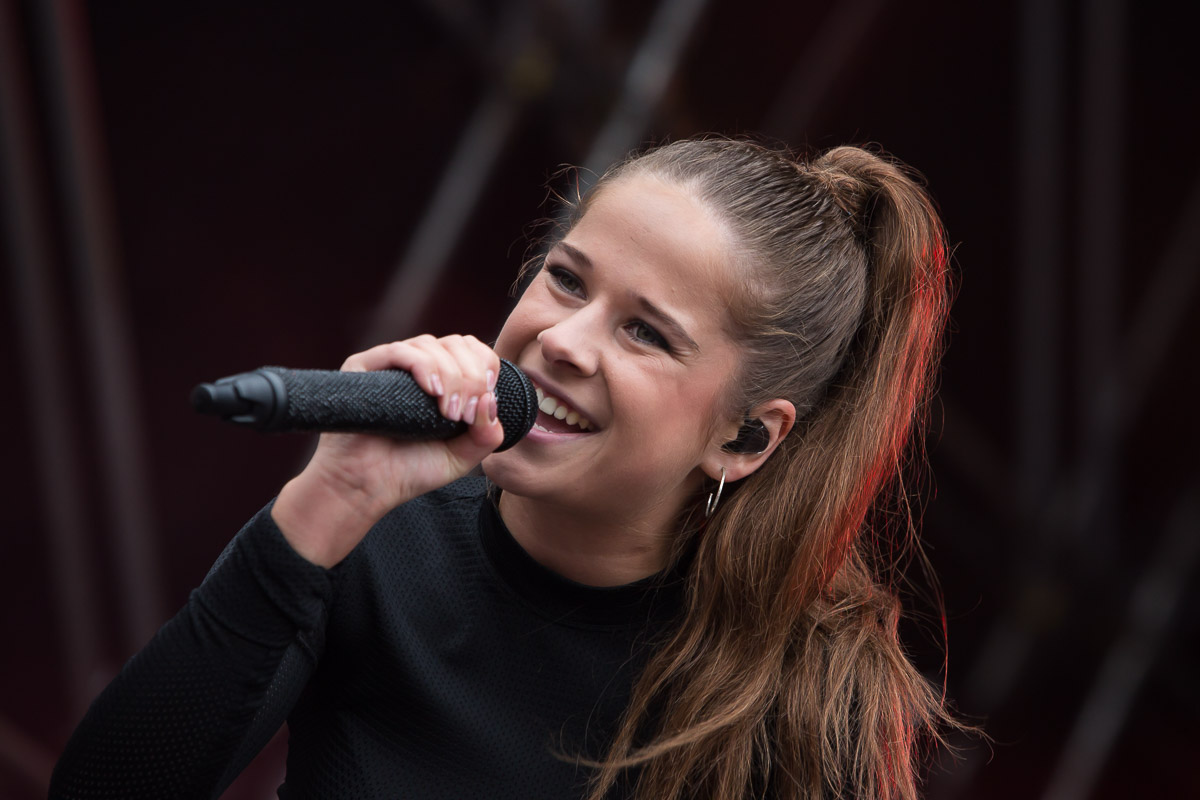 Laura Tesoro @ Bollekes feest 2019, picture 2, photographed by Marc Verdonck - FrontView Magazine