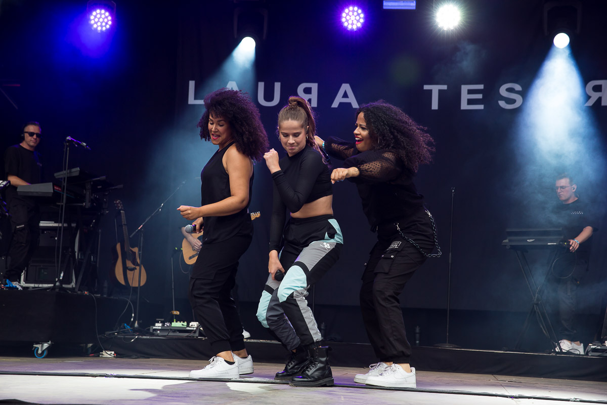 Laura Tesoro @ Bollekes feest 2019, picture 6, photographed by Marc Verdonck - FrontView Magazine