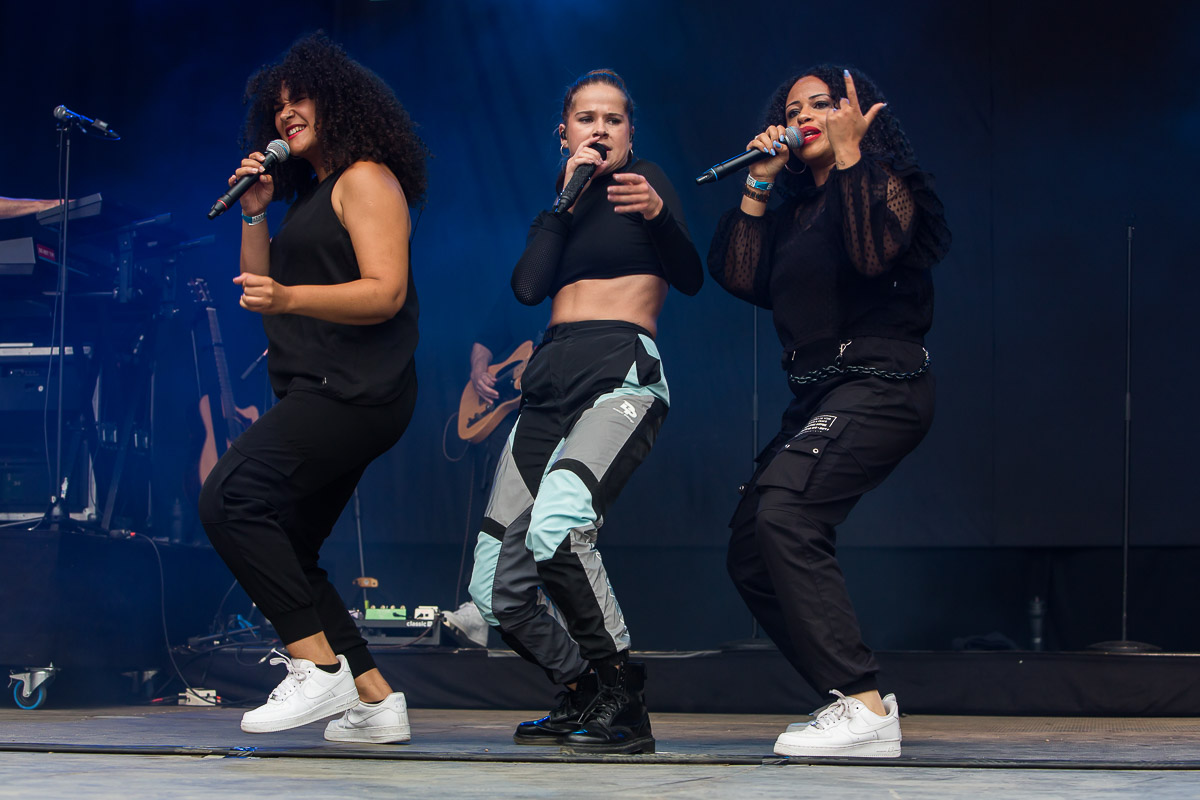 Laura Tesoro @ Bollekes feest 2019, picture 10, photographed by Marc Verdonck - FrontView Magazine