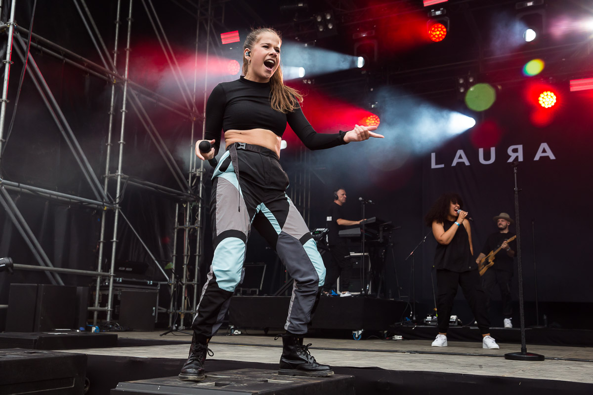 Laura Tesoro @ Bollekes feest 2019, picture 36, photographed by Marc Verdonck - FrontView Magazine
