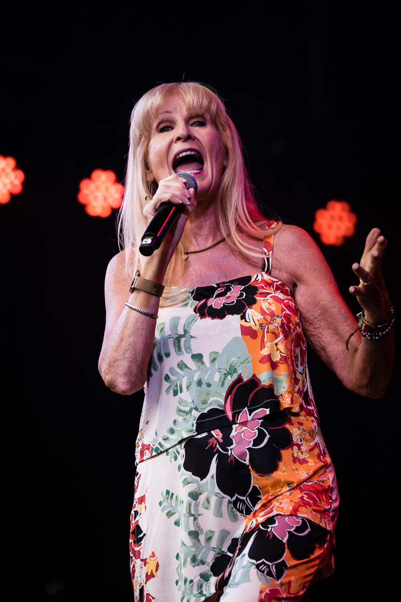 Micha Mara @ Fonnefeesten, foto 7, foto's door Danny Wagemans - FrontView Magazine
