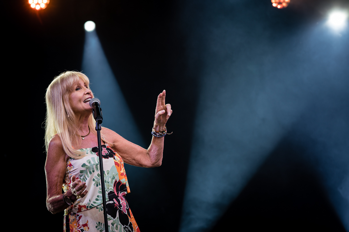 Micha Mara @ Fonnefeesten, foto 13, foto's door Danny Wagemans - FrontView Magazine