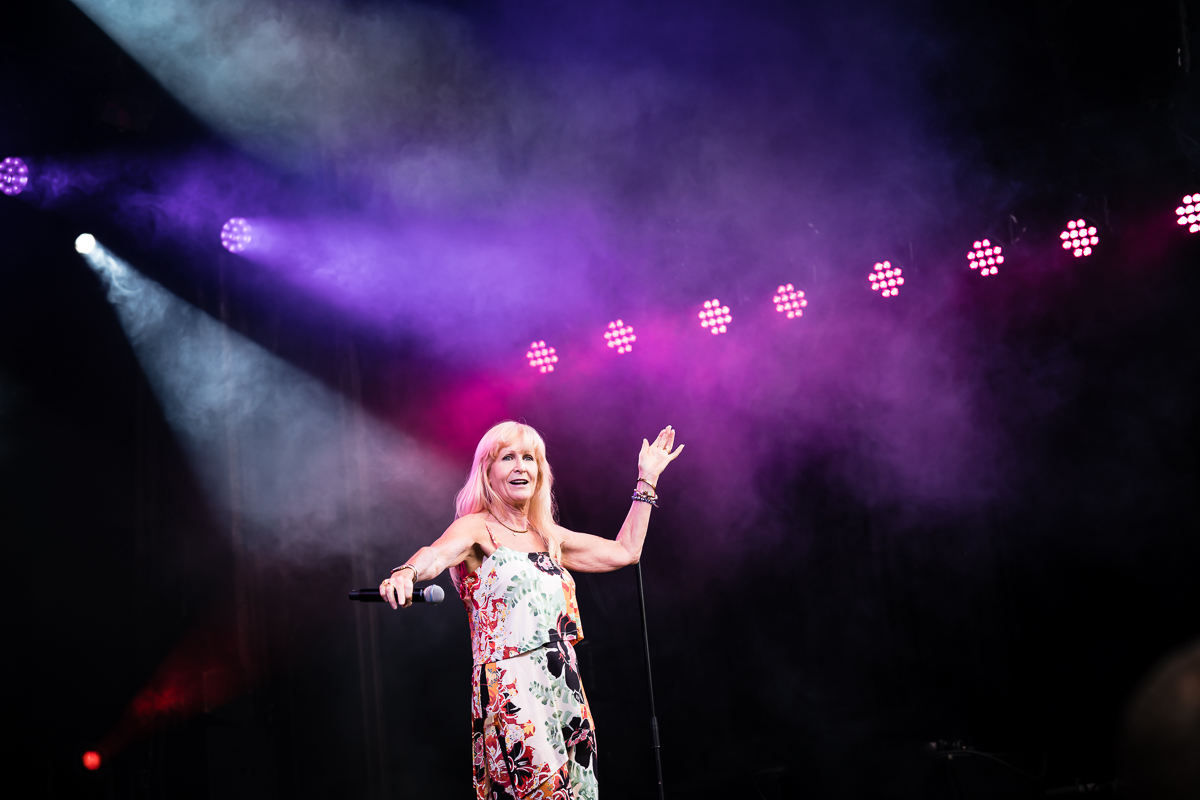 Micha Mara @ Fonnefeesten, foto 14, foto's door Danny Wagemans - FrontView Magazine