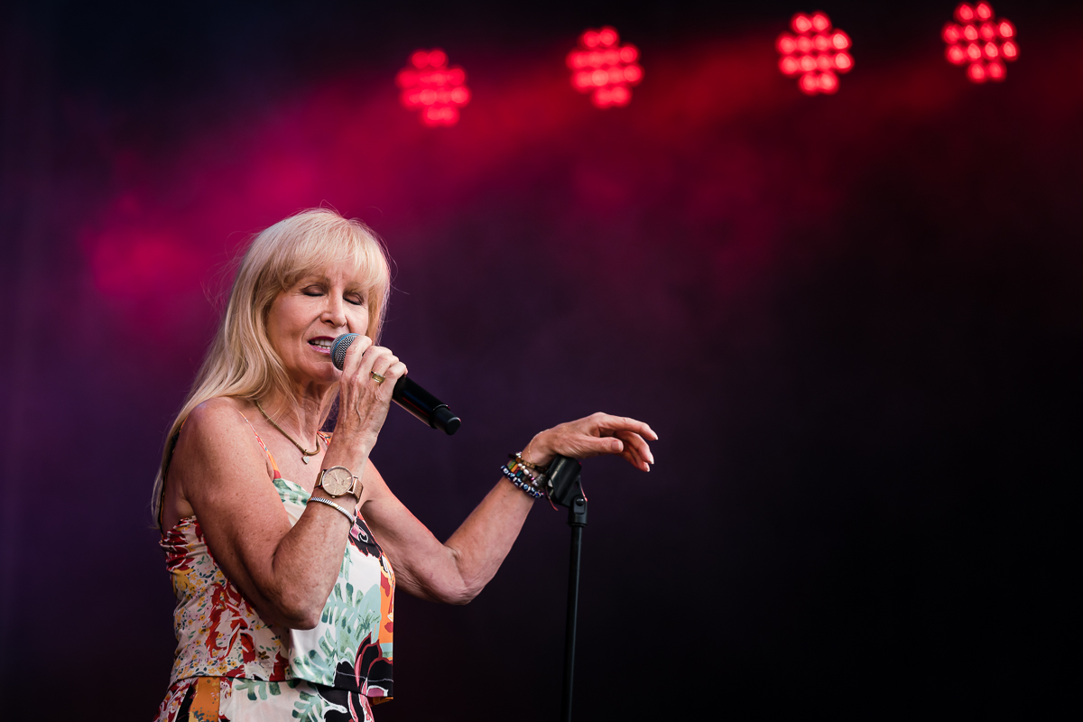 Micha Mara @ Fonnefeesten, foto 21, foto's door Danny Wagemans - FrontView Magazine