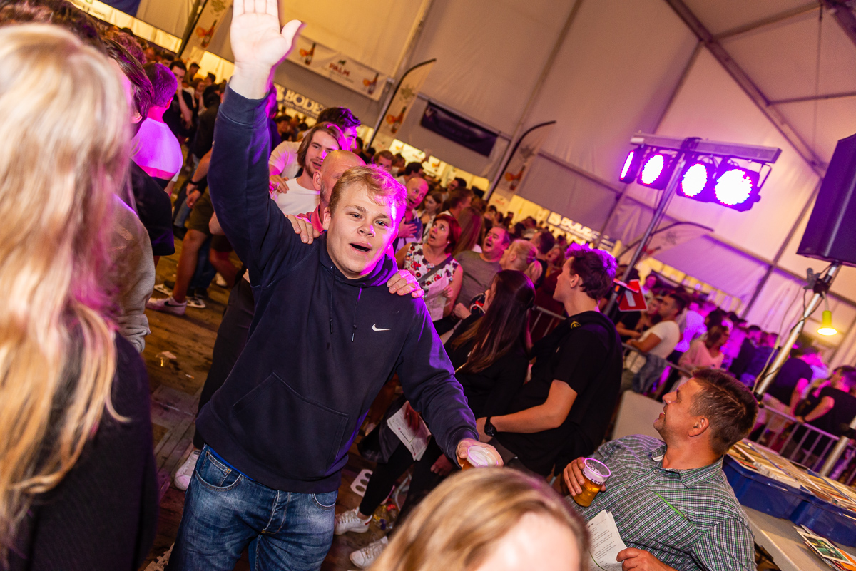 Vlaanderen Zingt (met Luc Caals) @ Schoten, picture 46, photographed by Dimitri Vanlommel - FrontView Magazine
