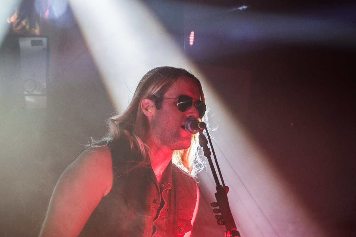 The Sisters of Mercy @ AB Brussel, foto 18, foto's door Hilde  Hermans - FrontView Magazine