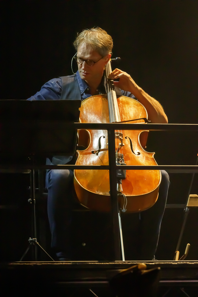 The Analogues - Abbey Road 50 Year Anniversary @ Lotto Arena, picture 10, photographed by Alex Wyckmans - FrontView Magazine