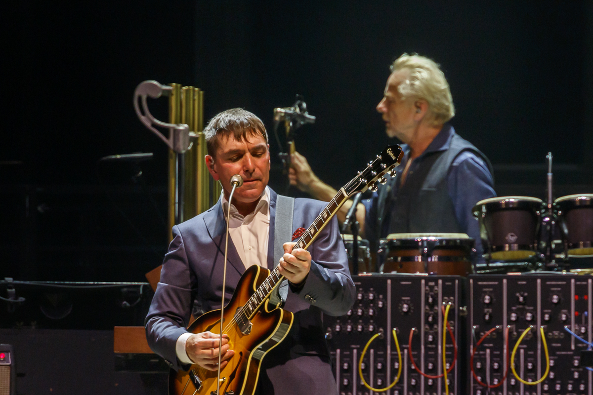 The Analogues - Abbey Road 50 Year Anniversary @ Lotto Arena, picture 21, photographed by Alex Wyckmans - FrontView Magazine