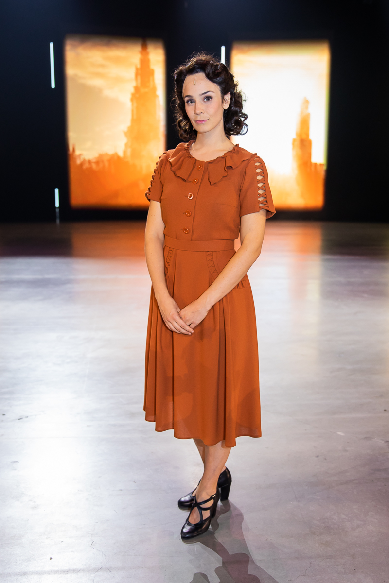Première 40-45 voor Maja Van Honsté, Daphne Wellens en Hans De Munter @ studio 100 Pop-Up Theater, foto 45, foto's door Goele Bormans - FrontView Magazine