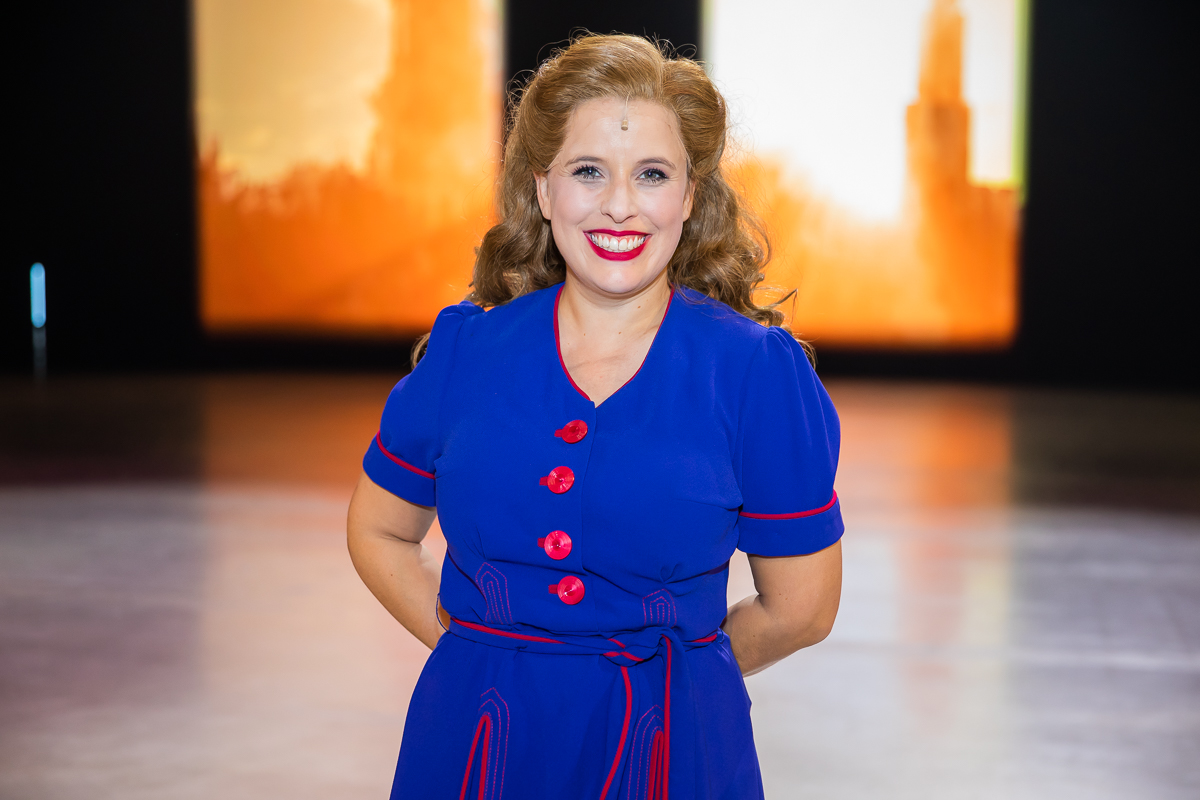 Première 40-45 voor Maja Van Honsté, Daphne Wellens en Hans De Munter @ studio 100 Pop-Up Theater, foto 46, foto's door Goele Bormans - FrontView Magazine