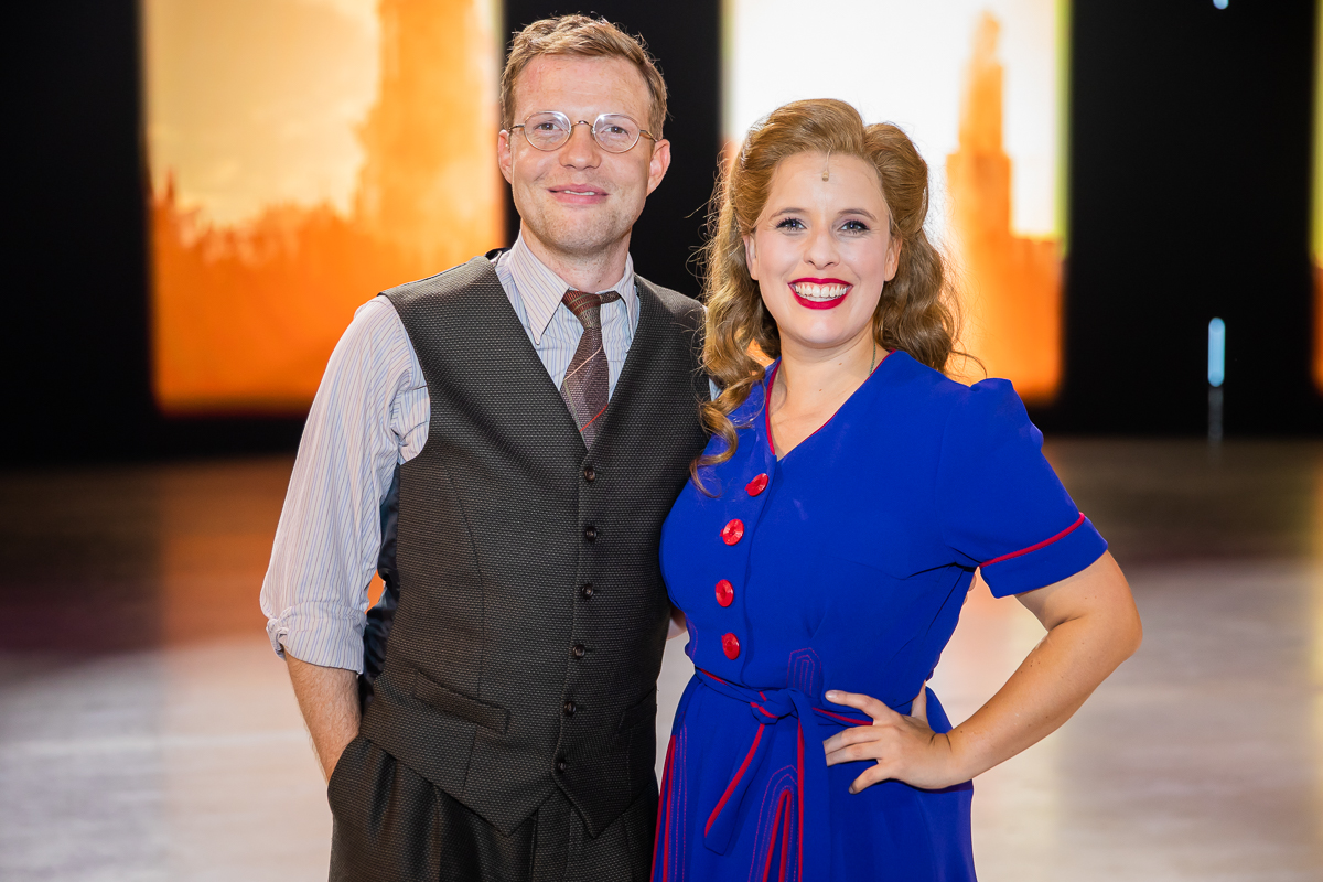 Première 40-45 voor Maja Van Honsté, Daphne Wellens en Hans De Munter @ studio 100 Pop-Up Theater, foto 48, foto's door Goele Bormans - FrontView Magazine