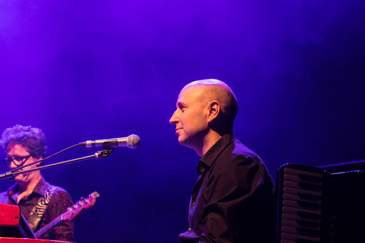Raymond van het Groenewoud - Glorieuze Bevrijding @ Theater Elckerlyc, foto 4, foto's door Hilde  Hermans - FrontView Magazine