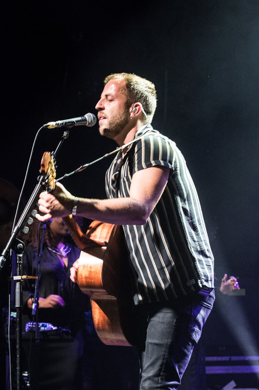 James Morrison @ La Madeleine, foto 10, foto's door Hilde  Hermans - FrontView Magazine